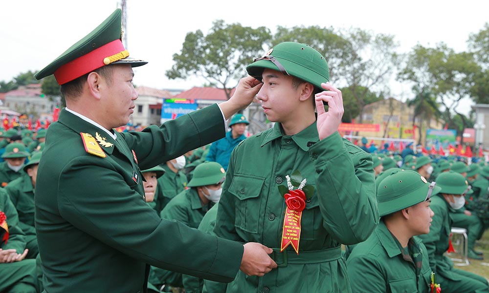 Ân cần
